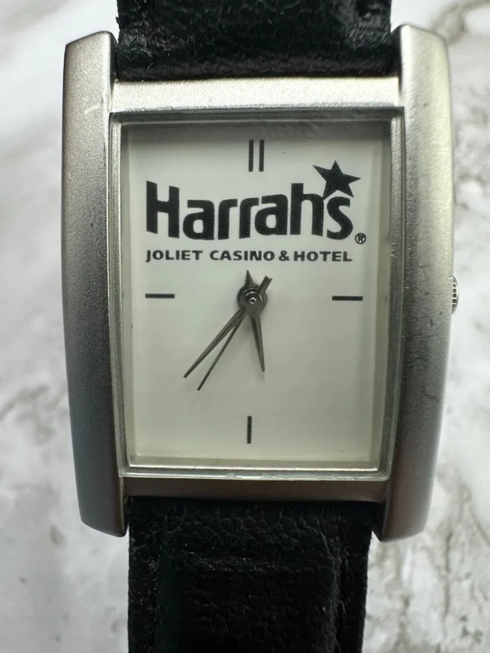 Harrah's Casino Watch Silver Tone Men Women Black Leather Buckle Band 9